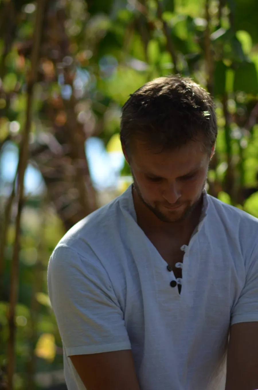 Portrait de Nicolas, praticien en massage bien-être et coach sportif